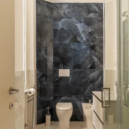 Functional - Piazza Re Di Apartamento *