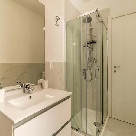 Functional - Piazza Re Di Apartman